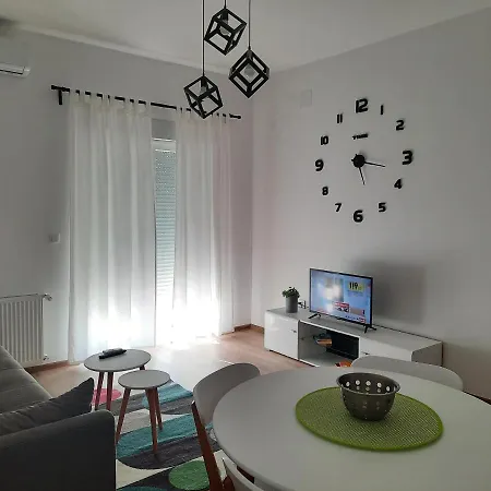 Mila, Apartman *